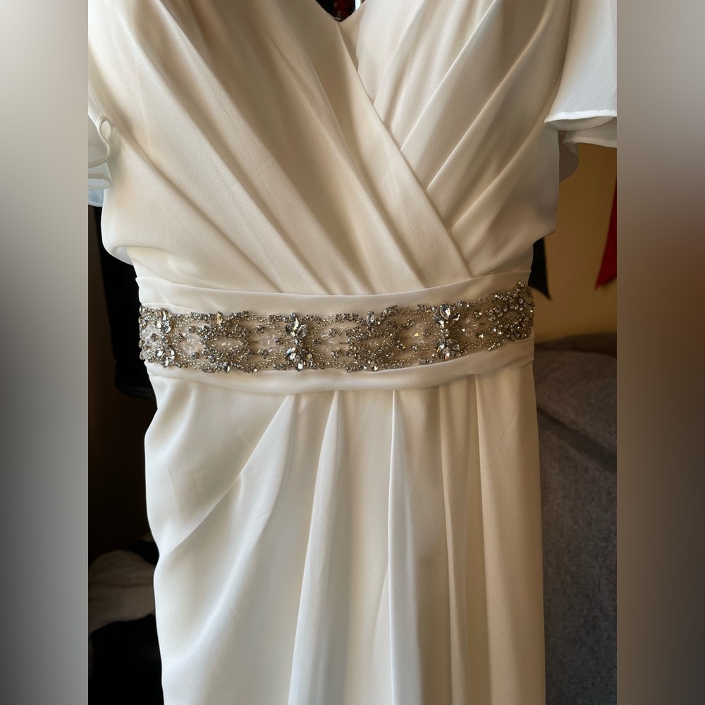 Mary’s bridal wedding dress